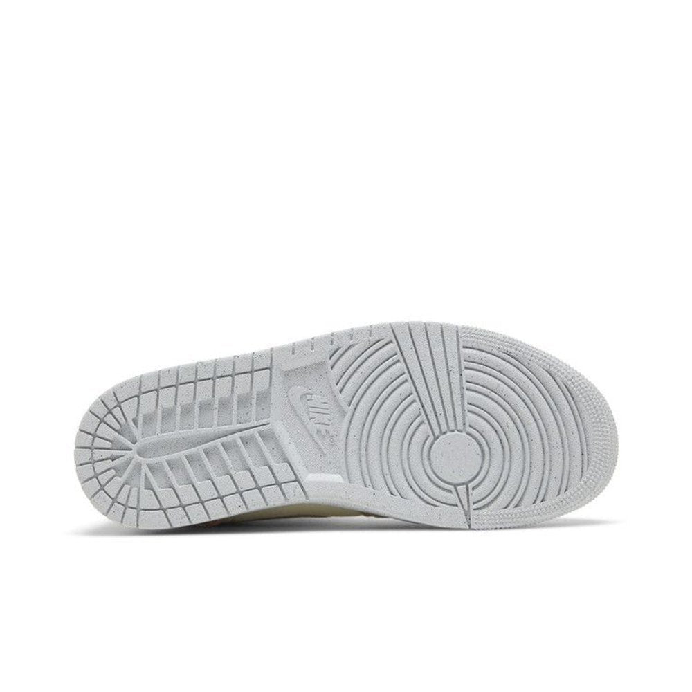 Jordan 1 Mid SE Canvas Khaki (W) – zadní pohled | Purekickz