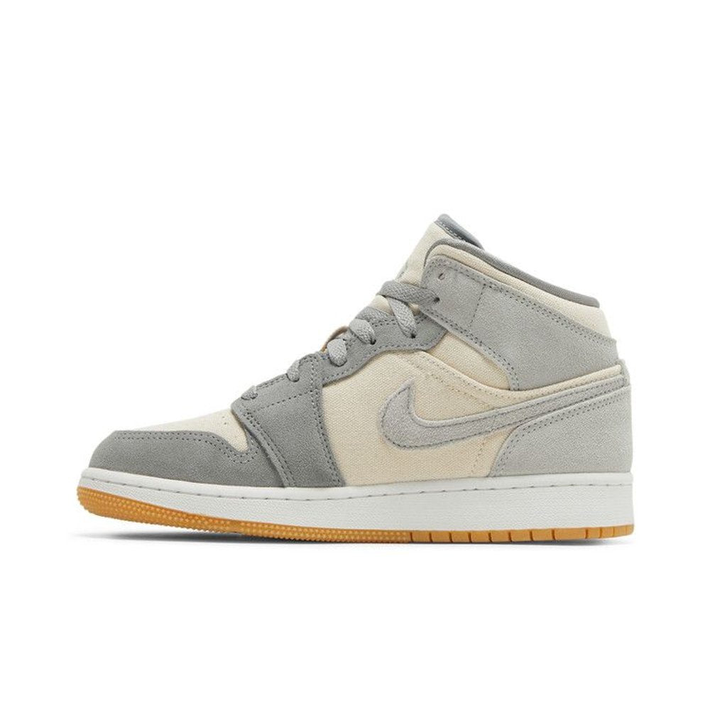 Jordan 1 Mid SE Coconut Milk Particle Grey (GS) – hlavní pohled | Purekickz