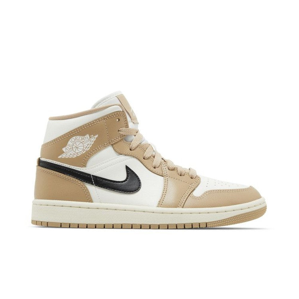 Jordan 1 Mid SE Desert Sail (W) – boční pohled | Purekickz