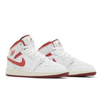 Jordan 1 Mid SE Dune Red – lifestyle foto | Purekickz