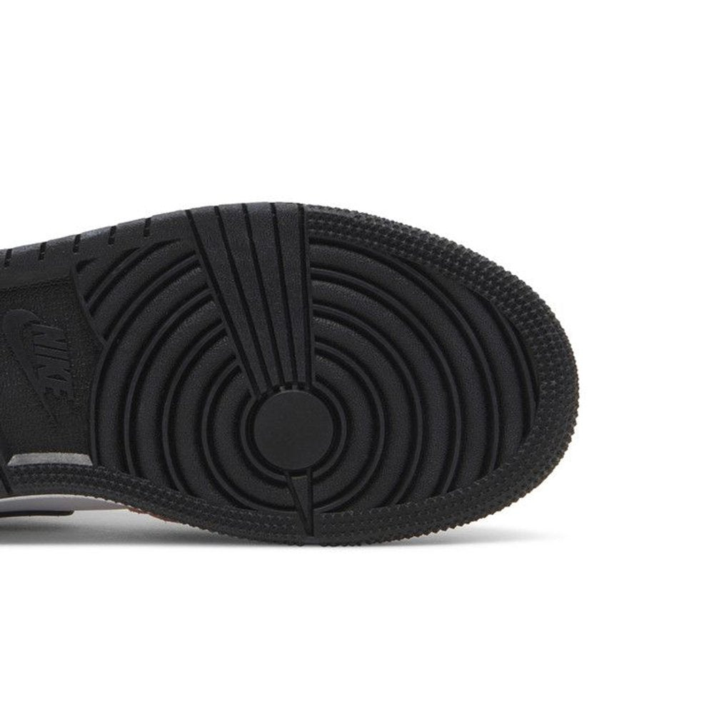 Jordan 1 Mid SE Flight Club (GS) – pohled shora | Purekickz