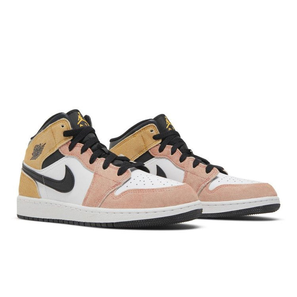 Jordan 1 Mid SE Flight Club (GS) – lifestyle foto | Purekickz
