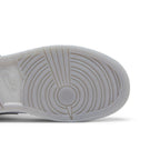 Jordan 1 Mid SE French Blue Light Steel (GS) – pohled shora | Purekickz