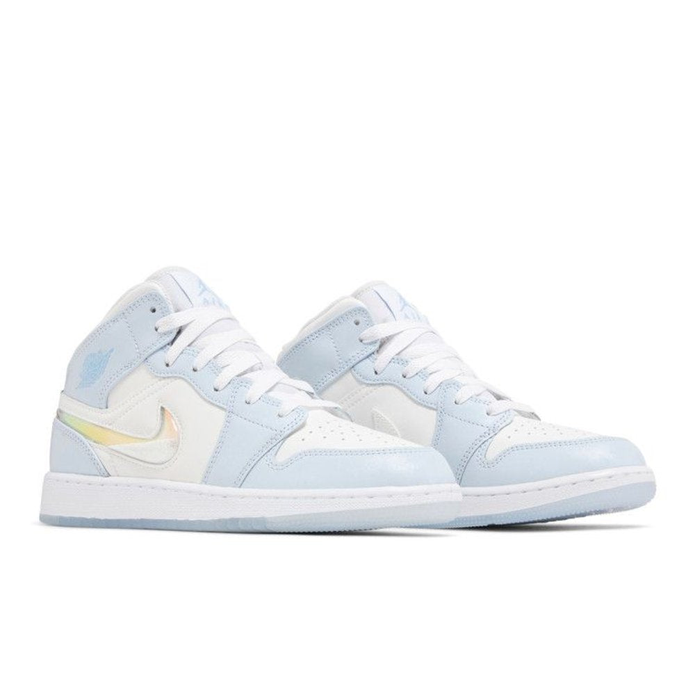 Jordan 1 Mid SE Glitter Swoosh – lifestyle foto | Purekickz