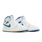 Jordan 1 Mid SE Industrial Blue – lifestyle foto | Purekickz