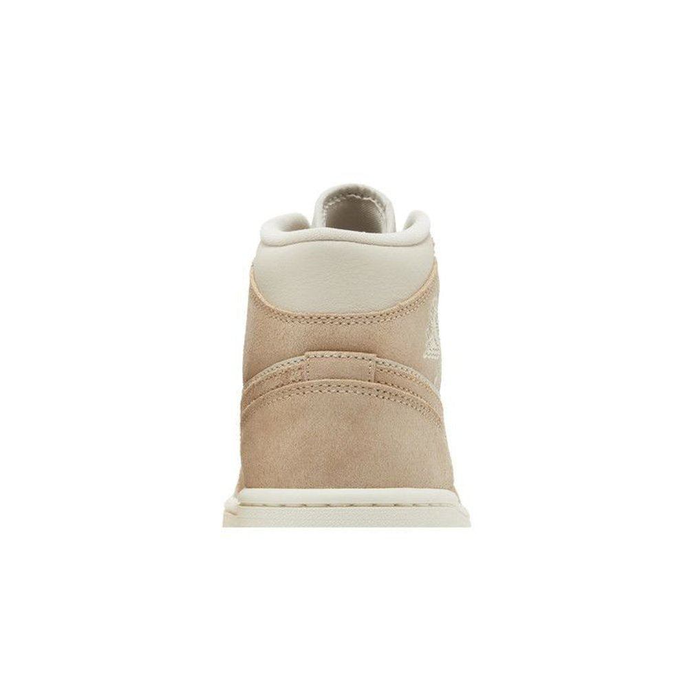 Jordan 1 Mid SE Legend Light Brown – detail materiálu | Purekickz