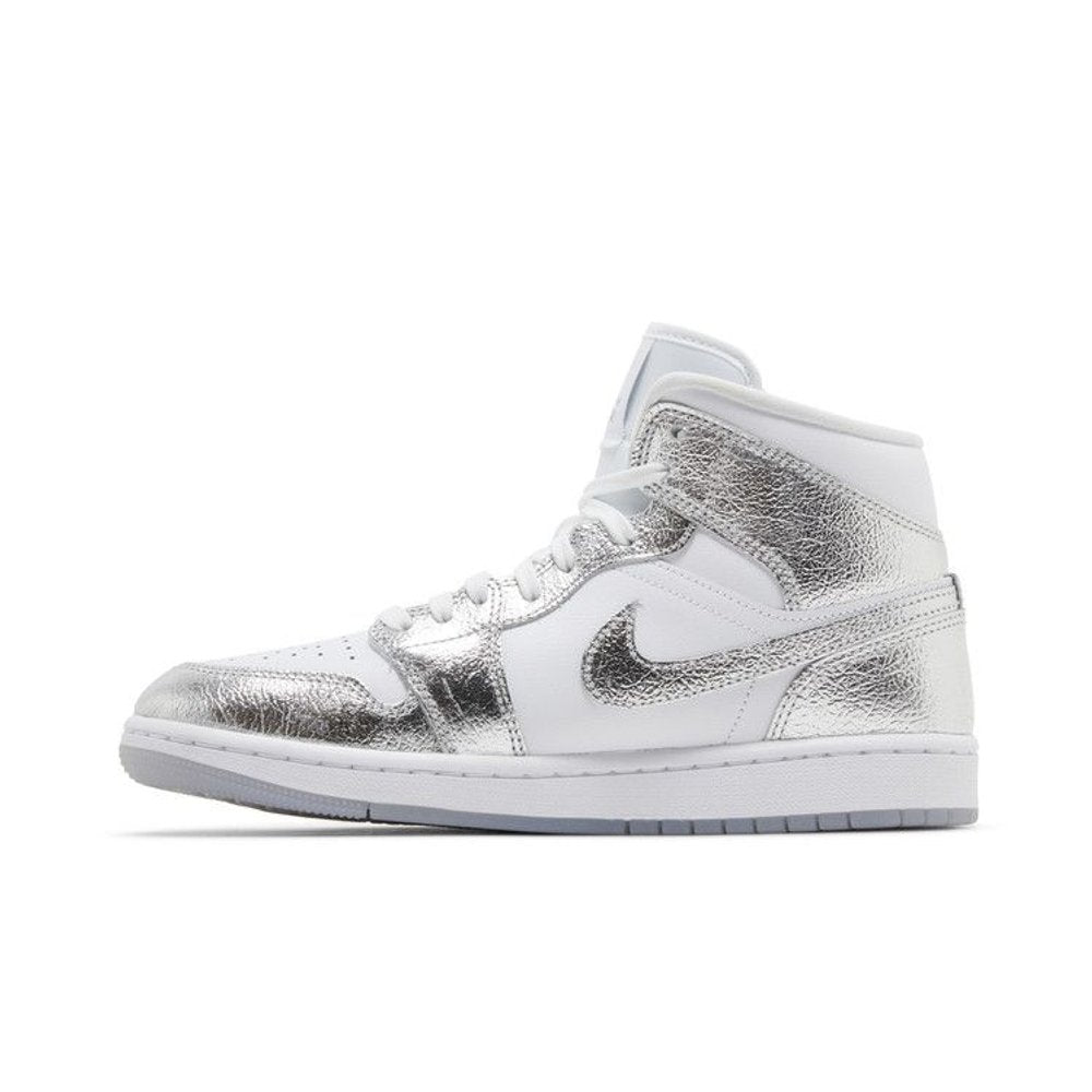 Jordan 1 Mid SE Metallic Silver (W) – hlavní pohled | Purekickz