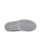 Jordan 1 Mid SE Metallic Silver (W) – zadní pohled | Purekickz