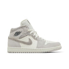 Jordan 1 Mid SE Neutral Grey Sail – boční pohled | Purekickz