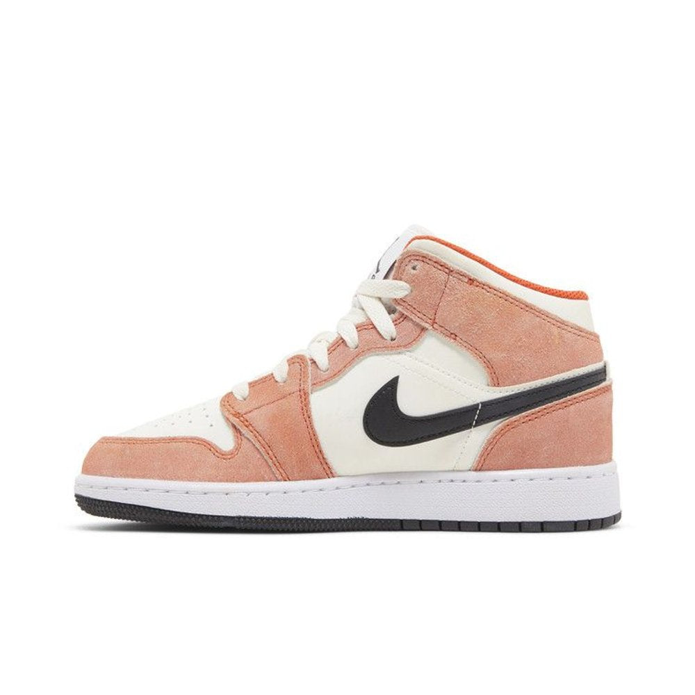 Jordan 1 Mid SE Orange Suede (GS) – hlavní pohled | Purekickz