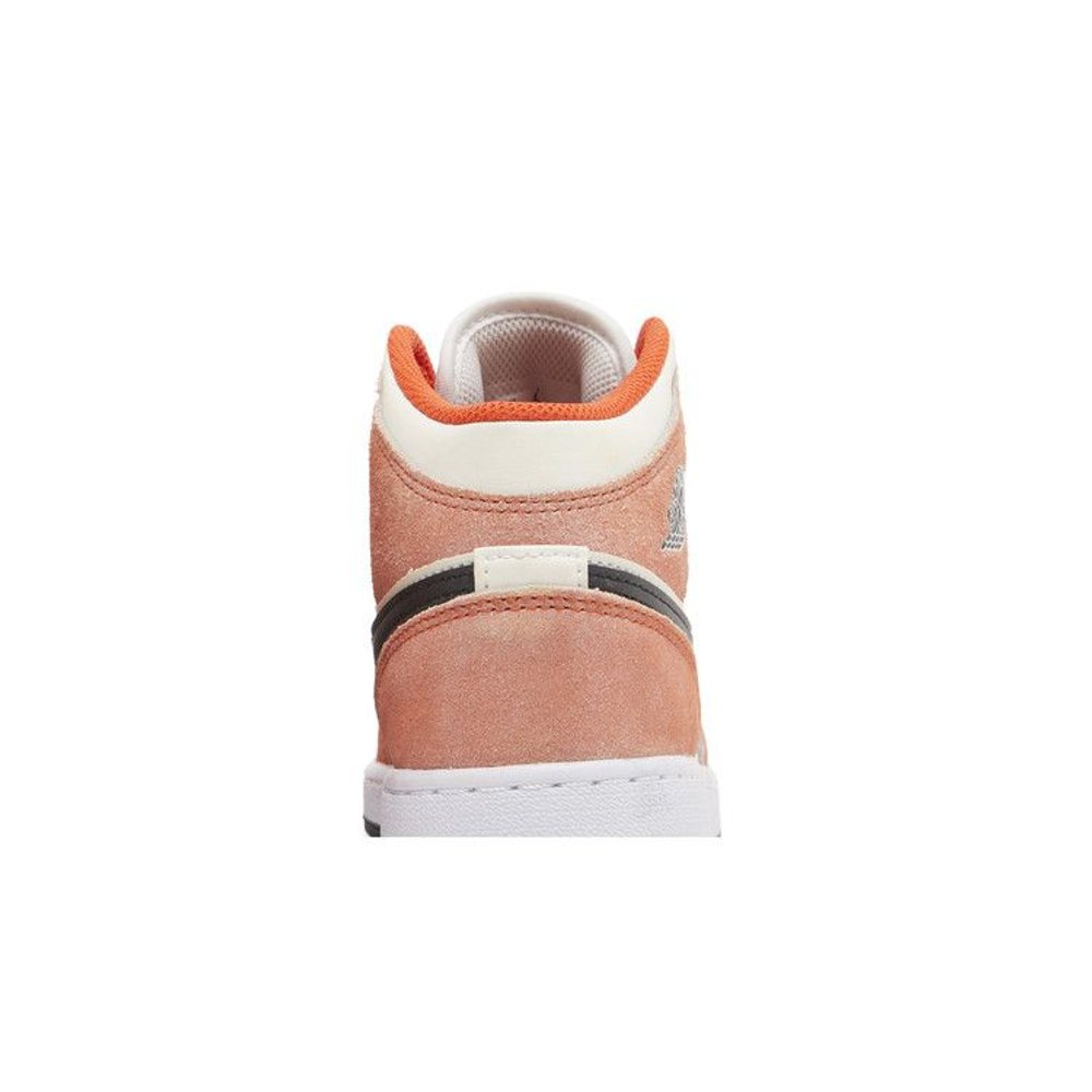 Jordan 1 Mid SE Orange Suede (GS) – detail materiálu | Purekickz