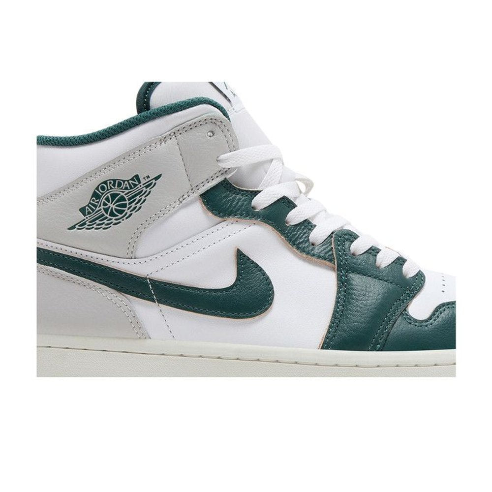 Jordan 1 Mid SE Oxidized Green – detail | Purekickz