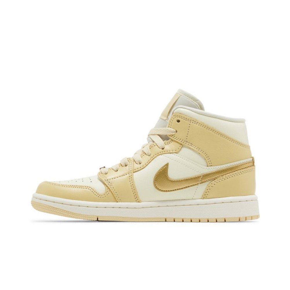 Jordan 1 Mid SE Pale Vanilla Metallic Gold (W) – hlavní pohled | Purekickz