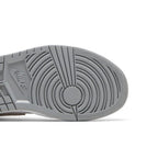 Jordan 1 Mid SE Particle Grey – pohled shora | Purekickz