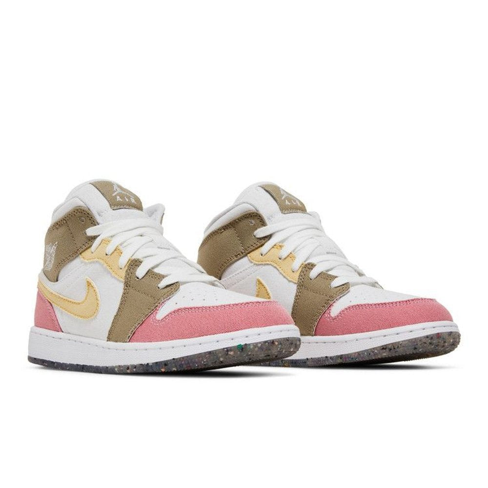 Jordan 1 Mid SE Pastel Vivid Green Grind (GS) – lifestyle foto | Purekickz