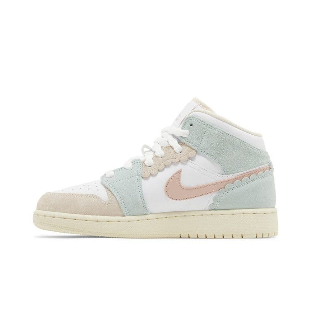 Jordan 1 Mid SE Pink Oxford (GS) – hlavní pohled | Purekickz