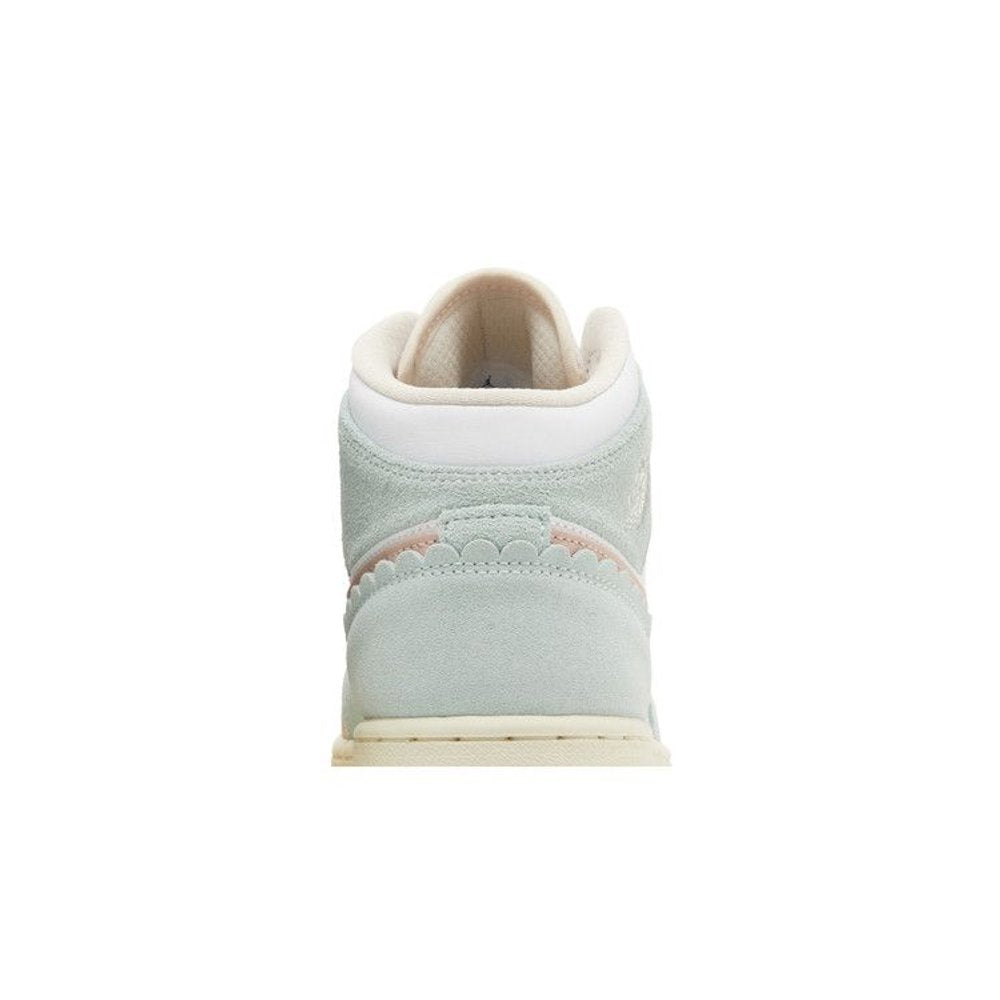 Jordan 1 Mid SE Pink Oxford (GS) – detail materiálu | Purekickz