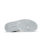 Jordan 1 Mid SE Sanddrift (W) – zadní pohled | Purekickz