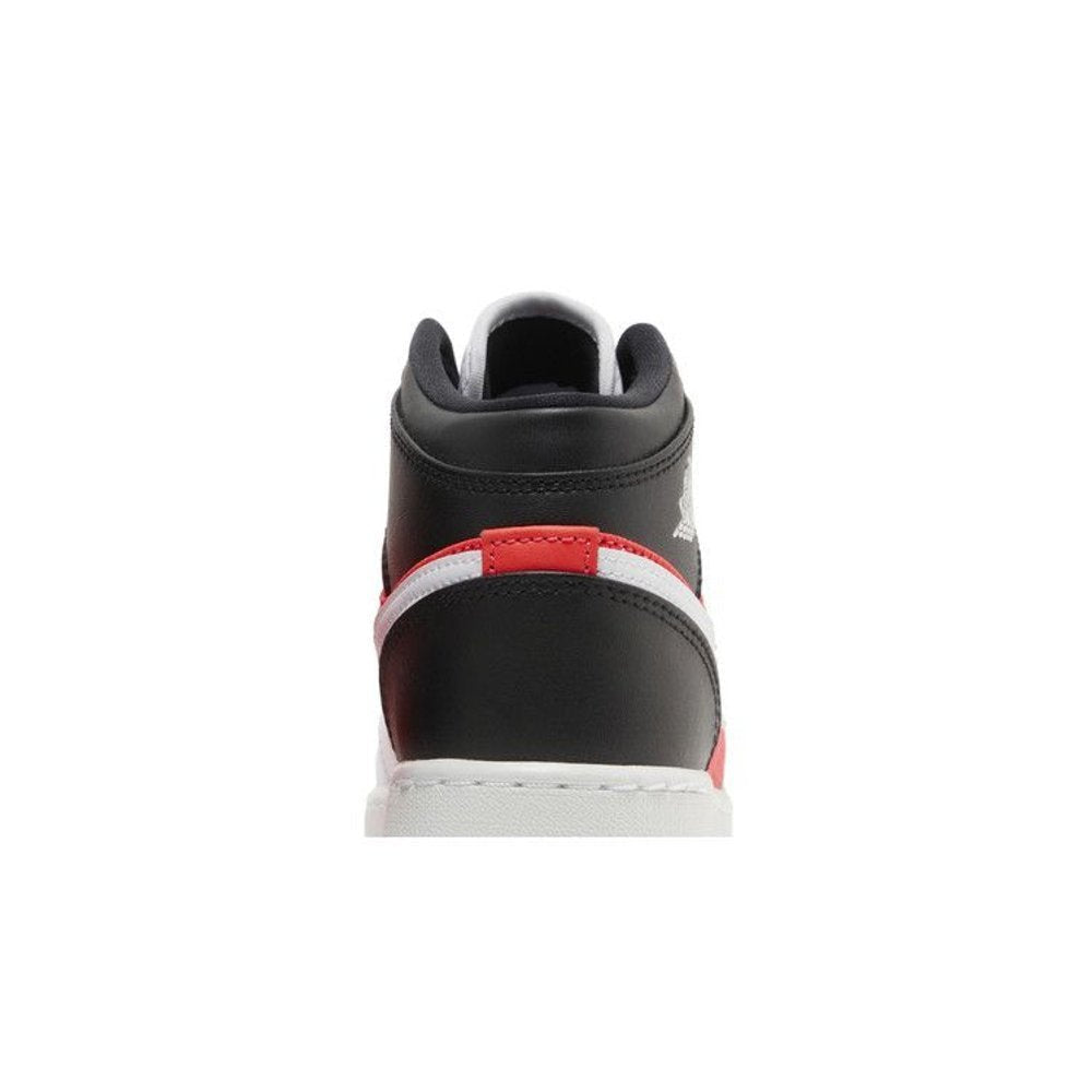Jordan 1 Mid SE White Black Infrared (GS) – detail materiálu | Purekickz
