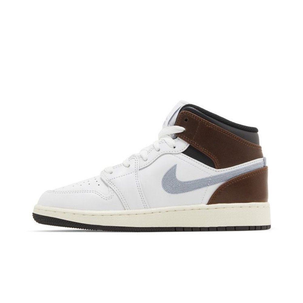 Jordan 1 Mid SE White Brown Blue Grey (GS) – hlavní pohled | Purekickz
