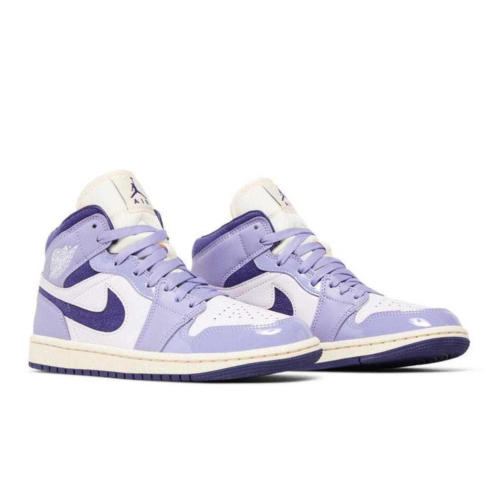 Jordan 1 Mid Sky J Purple – lifestyle foto | Purekickz