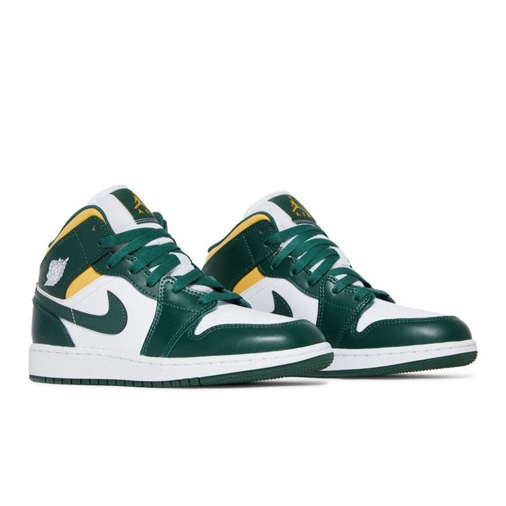Jordan 1 Mid Sonics (2021) (GS) – lifestyle foto | Purekickz