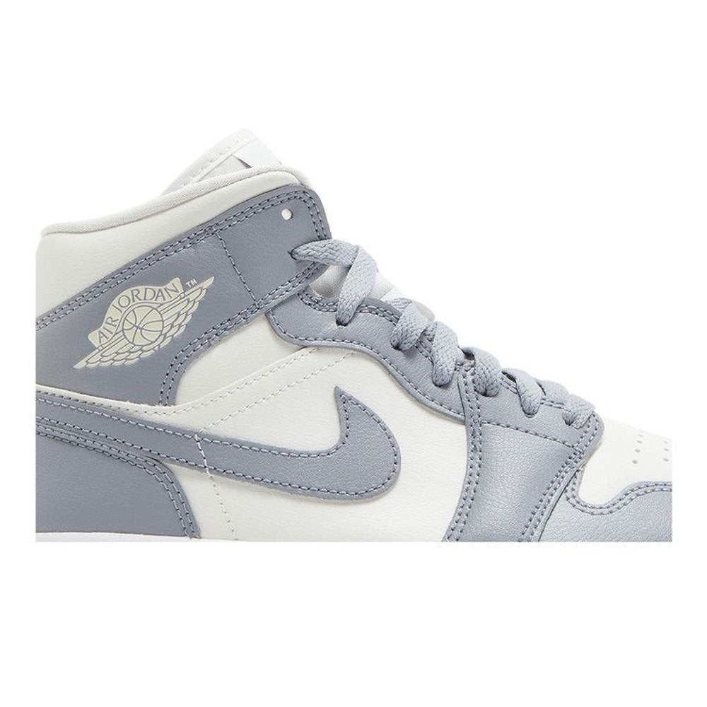 Jordan 1 Mid Stealth – detail | Purekickz