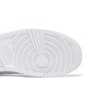 Jordan 1 Mid Triple White – pohled shora | Purekickz