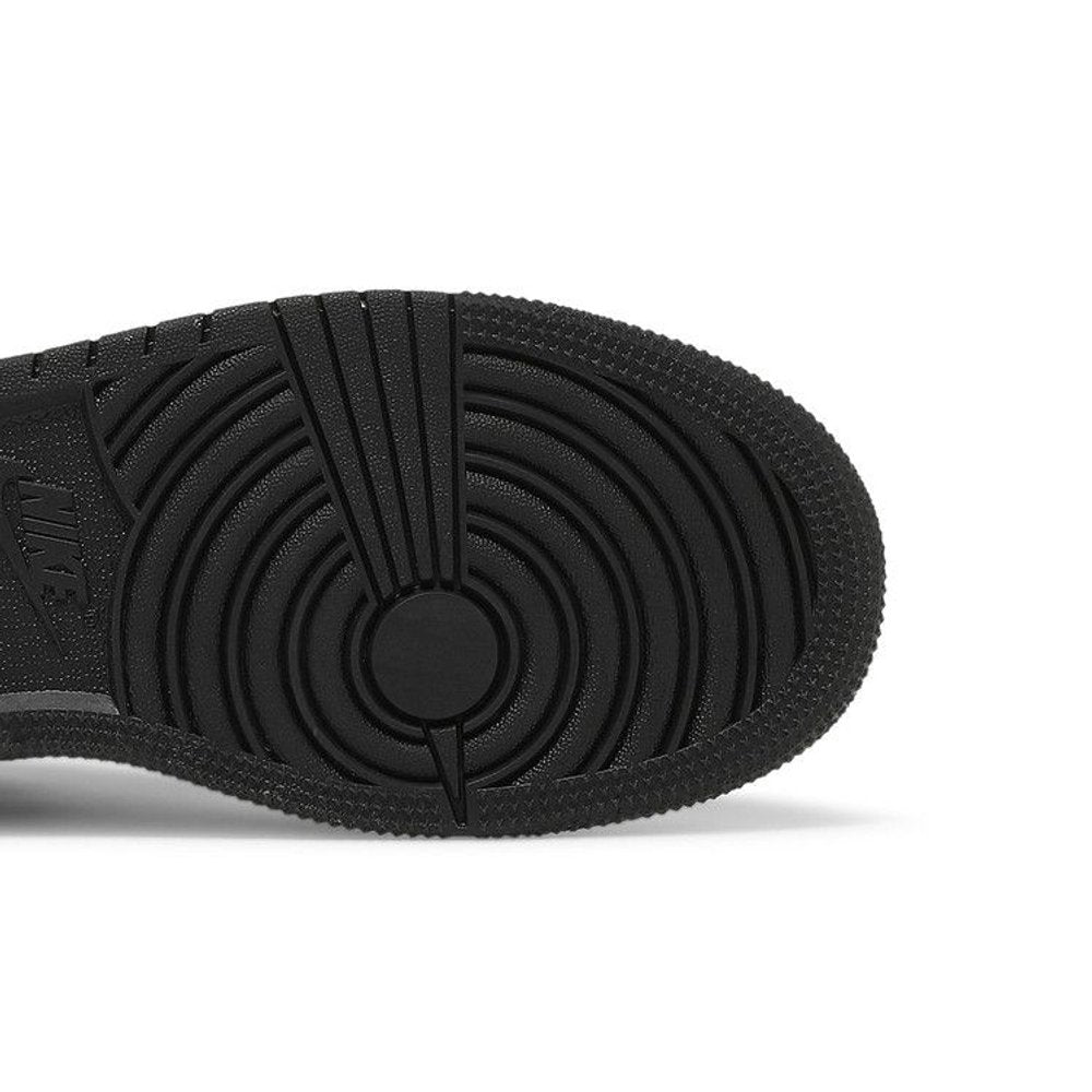 Jordan 1 Mid University Gold (GS) – pohled shora | Purekickz