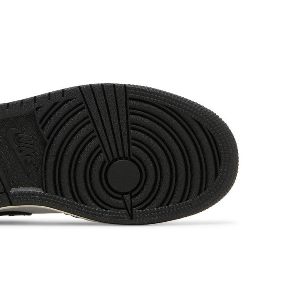 Jordan 1 Mid Wear-Away Chicago (GS) – pohled shora | Purekickz