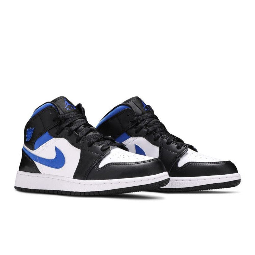 Jordan 1 Mid White Black Racer Blue (GS) – lifestyle foto | Purekickz