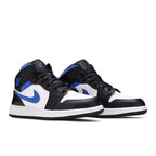Jordan 1 Mid White Black Racer Blue (GS) – lifestyle foto | Purekickz