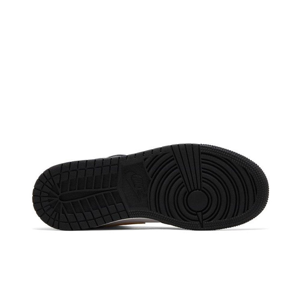 Jordan 1 Mid White Pollen Black (GS) – zadní pohled | Purekickz