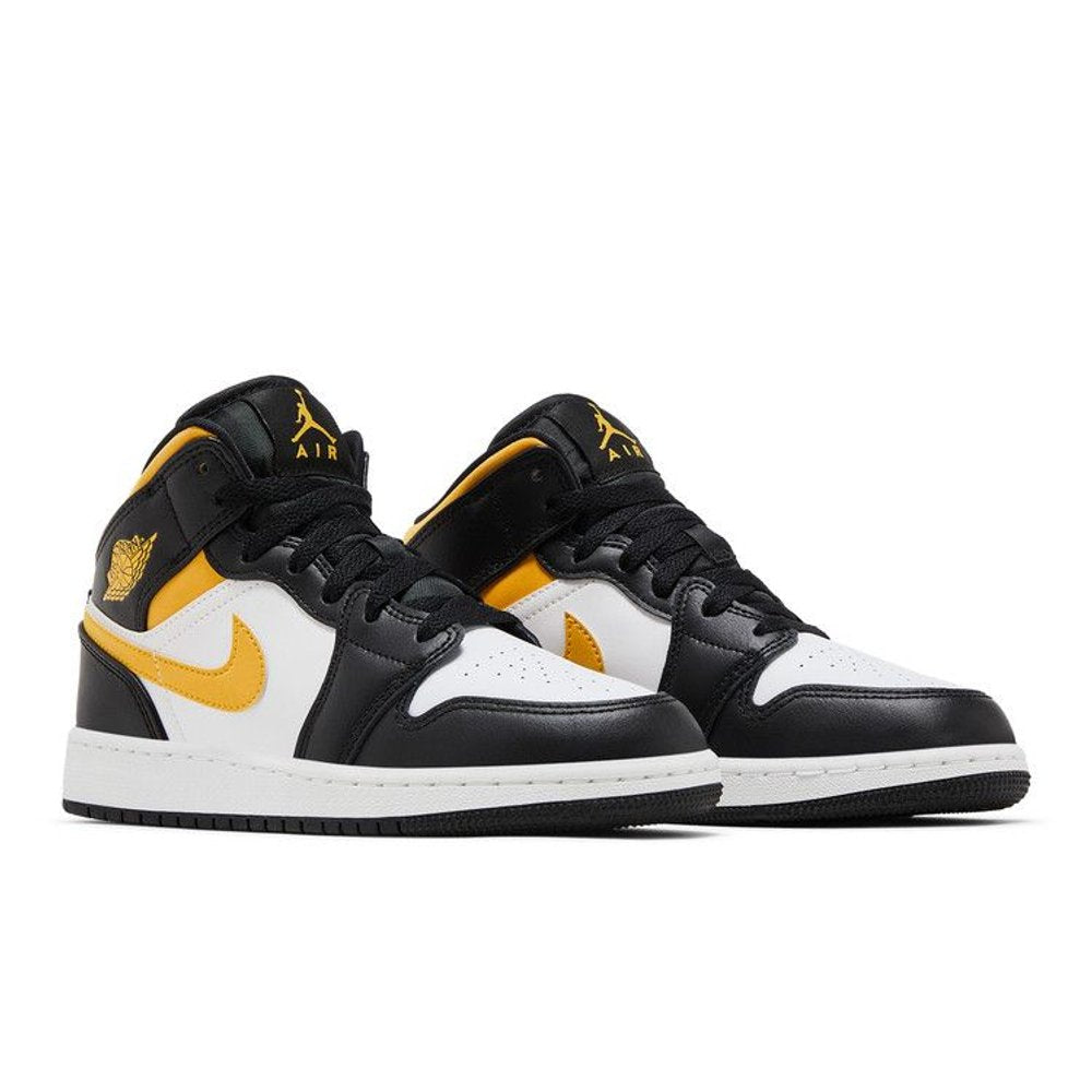 Jordan 1 Mid White Pollen Black (GS) – lifestyle foto | Purekickz