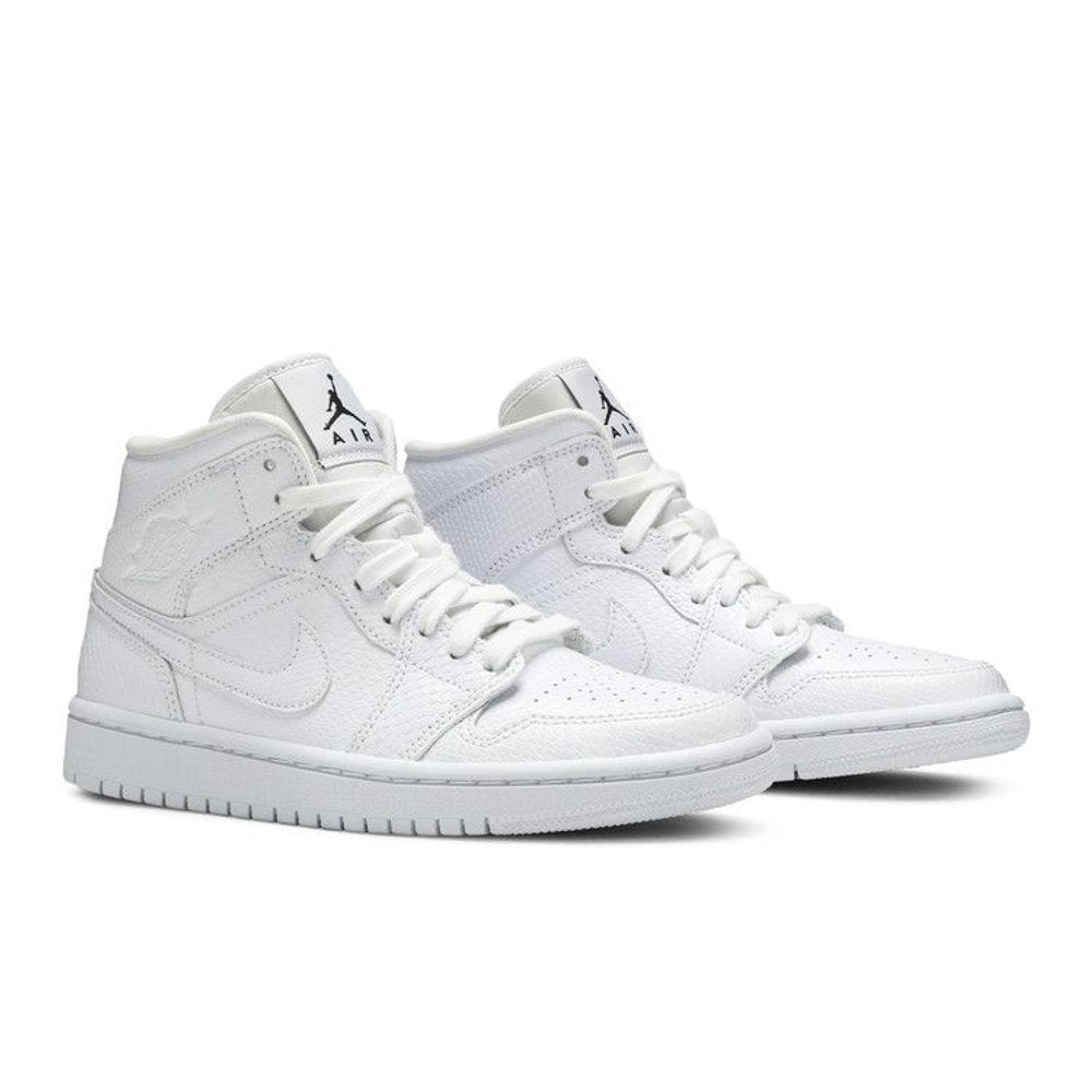 Jordan 1 Mid White Snakeskin (W) – lifestyle foto | Purekickz