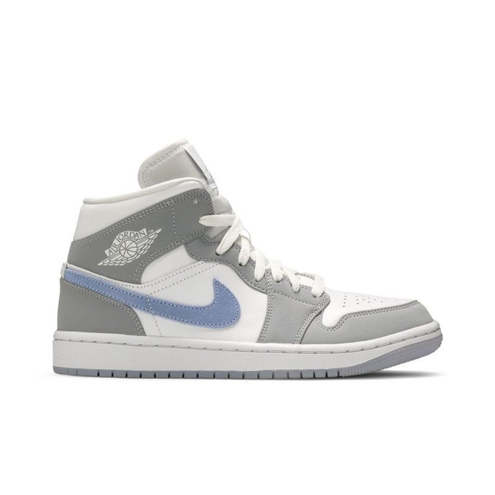 Jordan 1 Mid Wolf Grey Aluminum – boční pohled | Purekickz