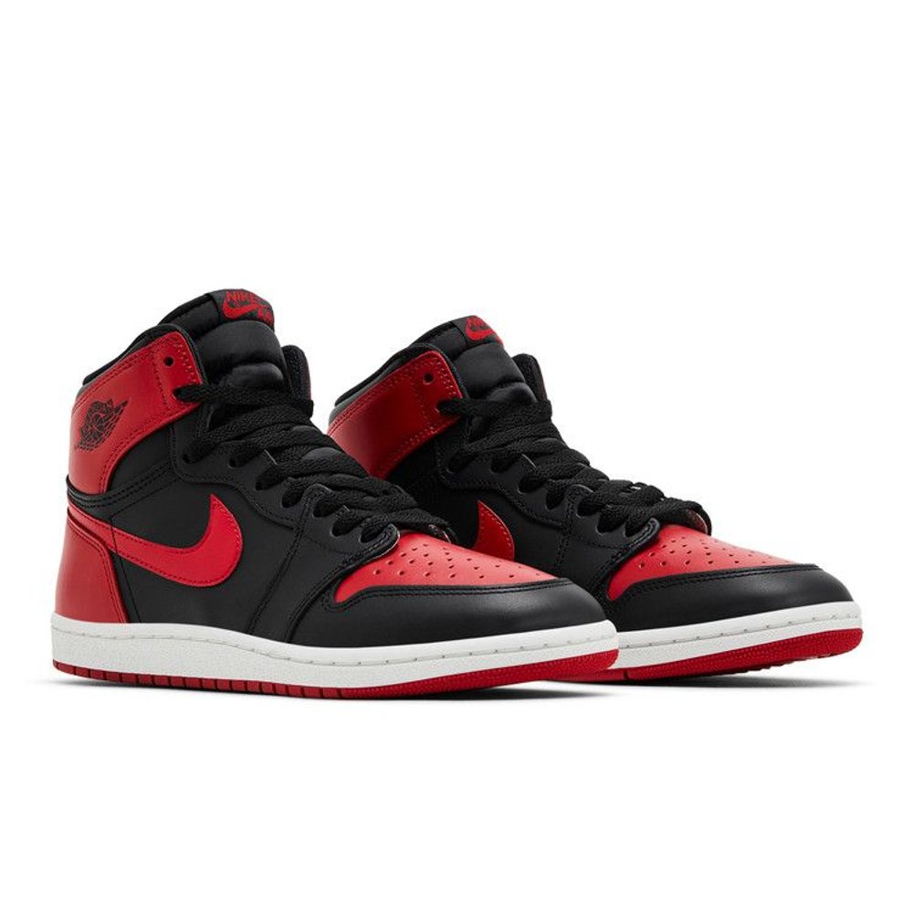 Jordan 1 Retro High '85 OG Bred (2025) – lifestyle foto | Purekickz