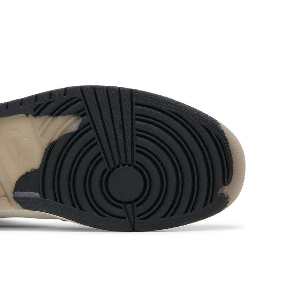 Jordan 1 Retro High Element Gore-Tex Light Bone