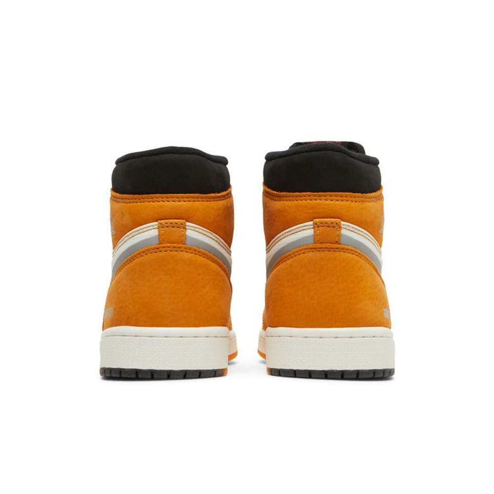 Jordan 1 Retro High Element Gore-Tex Light Curry – podrážka | Purekickz
