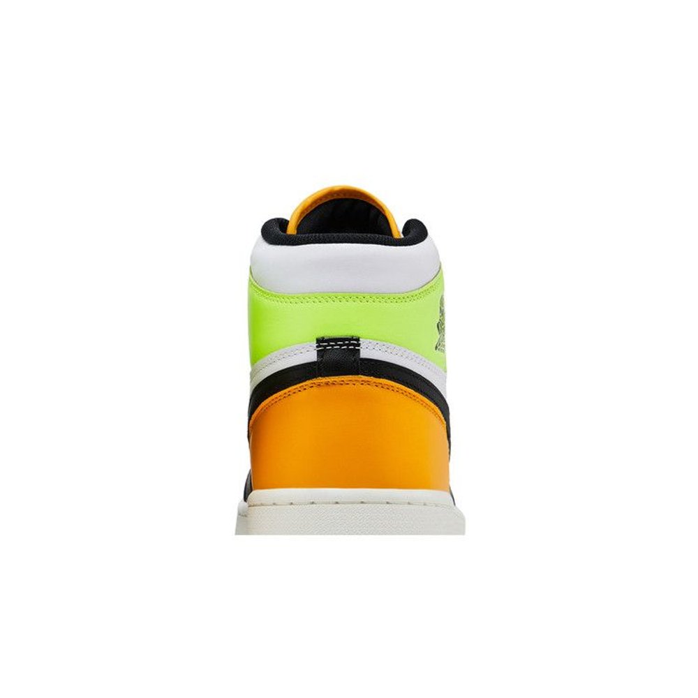 Jordan 1 Retro High Golf White University Gold Volt Black