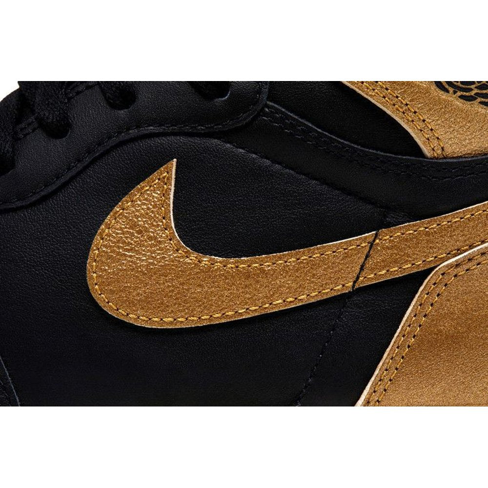Jordan 1 Retro High OG Black Metallic Gold – pohled 10 | Purekickz