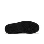Jordan 1 Retro High OG Black White – zadní pohled | Purekickz