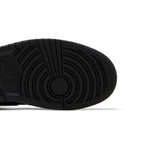 Jordan 1 Retro High OG Black White – pohled shora | Purekickz