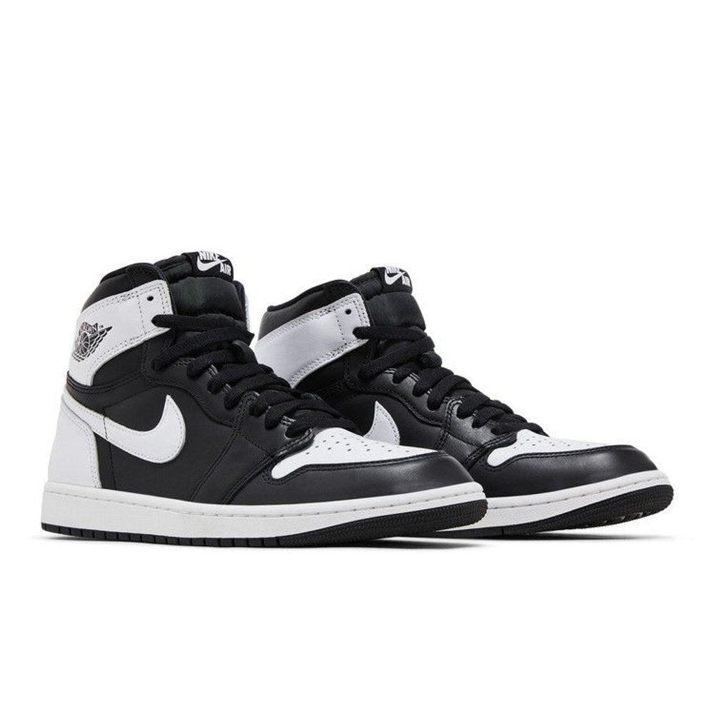 Jordan 1 Retro High OG Black White – lifestyle foto | Purekickz