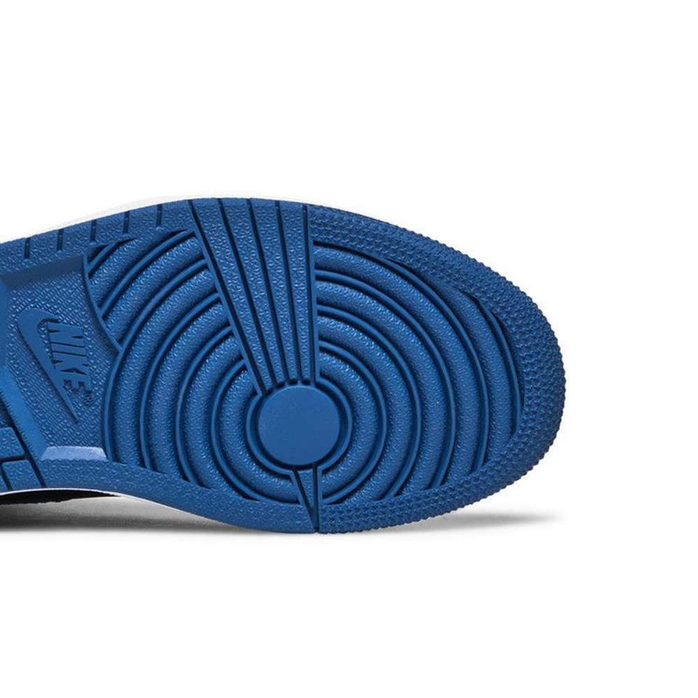 Jordan 1 Retro High OG Dark Marina Blue – pohled shora | Purekickz