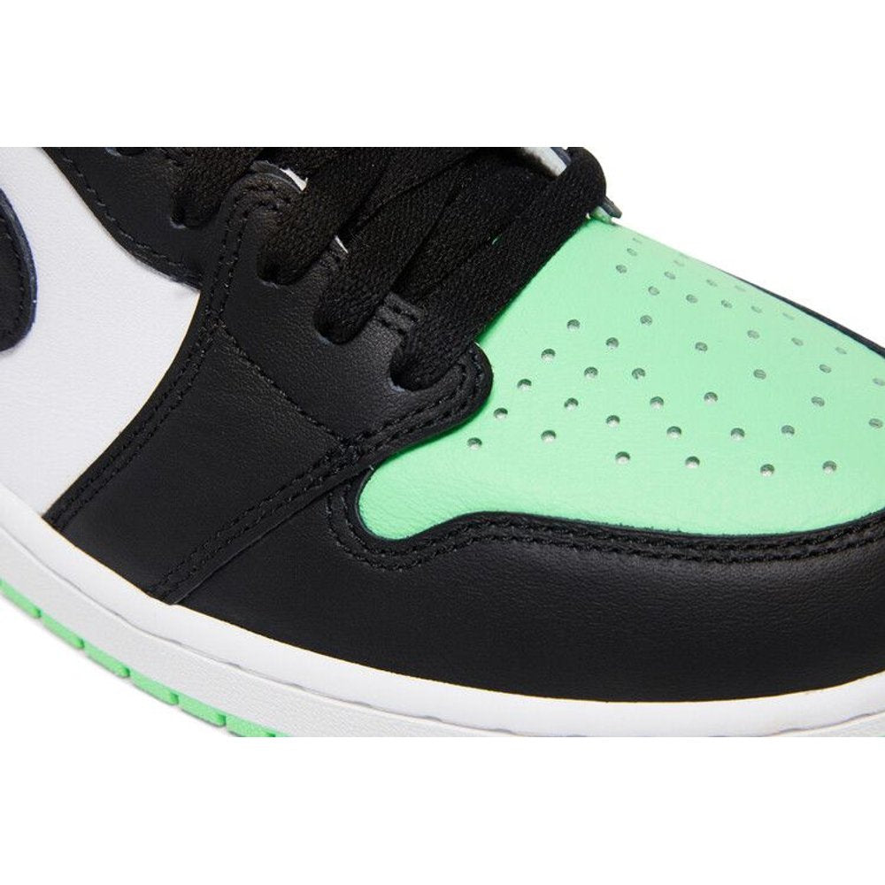 Jordan 1 Retro High OG Green Glow – pohled 10 | Purekickz