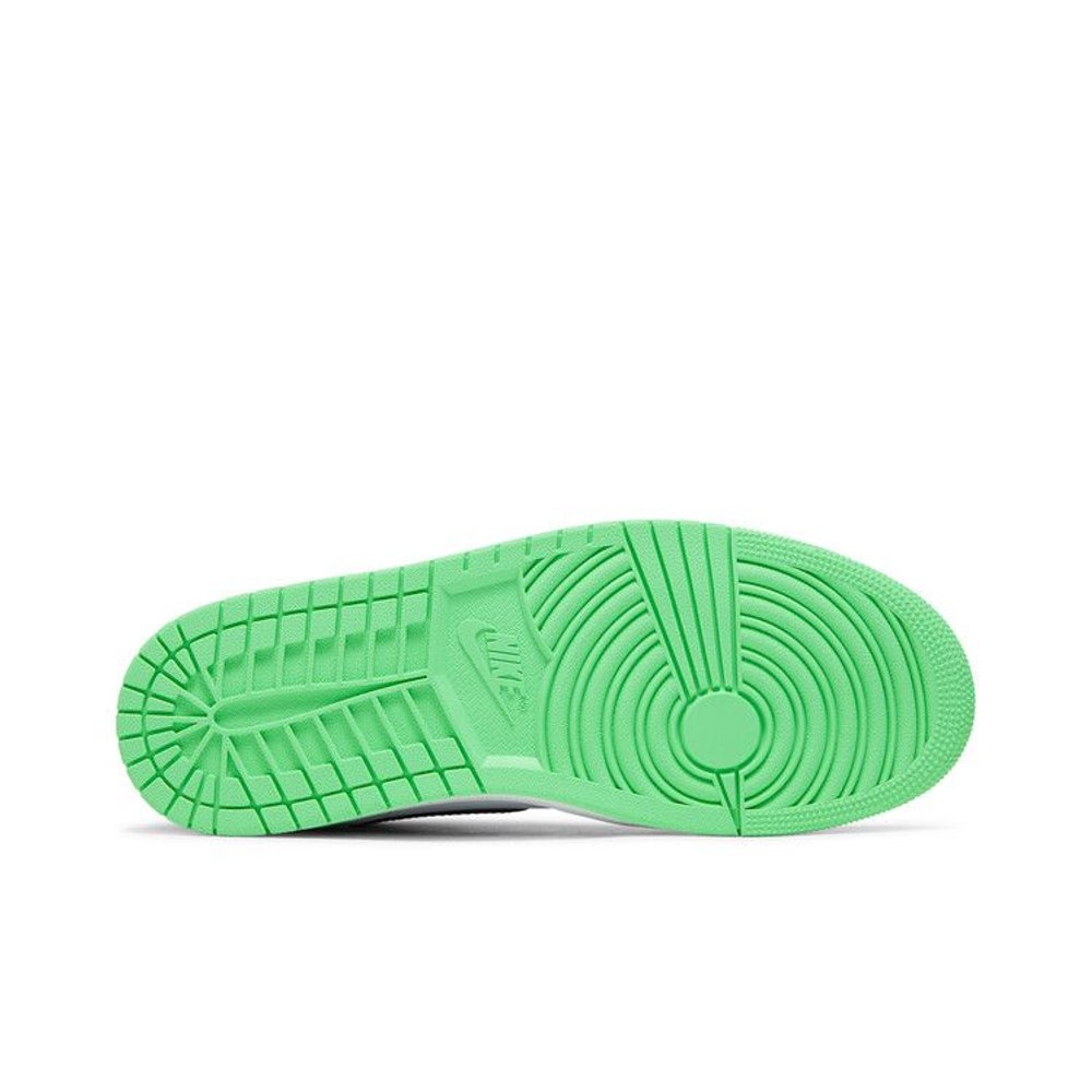 Jordan 1 Retro High OG Green Glow – zadní pohled | Purekickz