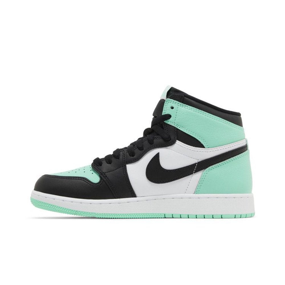 Jordan 1 Retro High OG Green Glow (GS) – hlavní pohled | Purekickz