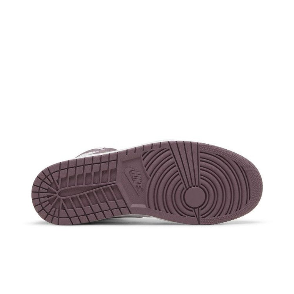 Jordan 1 Retro High OG Mauve – zadní pohled | Purekickz