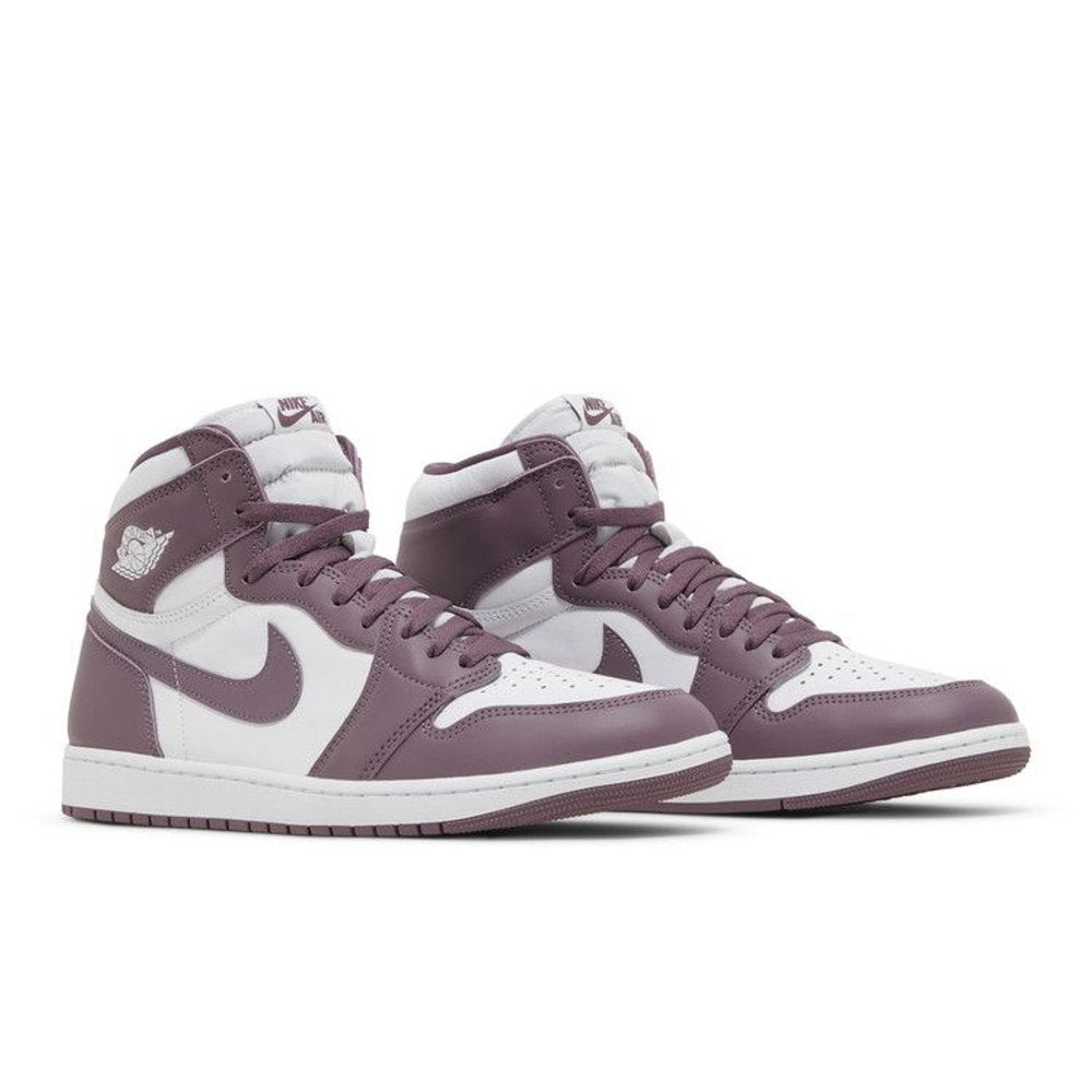 Jordan 1 Retro High OG Mauve – lifestyle foto | Purekickz